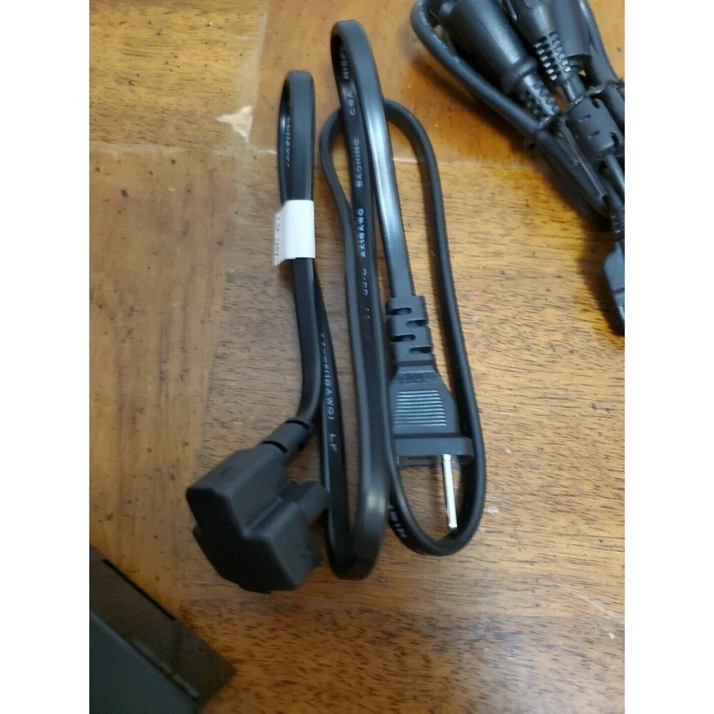 Dell M109S DLP Portable Projector Easy On The Go With Power & Connector Cords